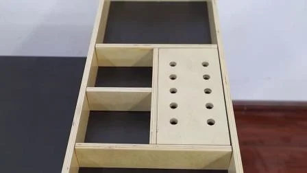 Conjunto de mesa e cadeira de estudo infantil de madeira